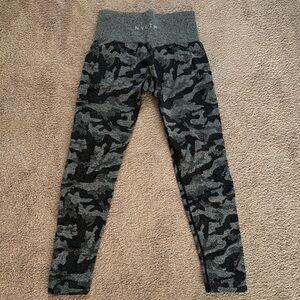 NVGTN leggings